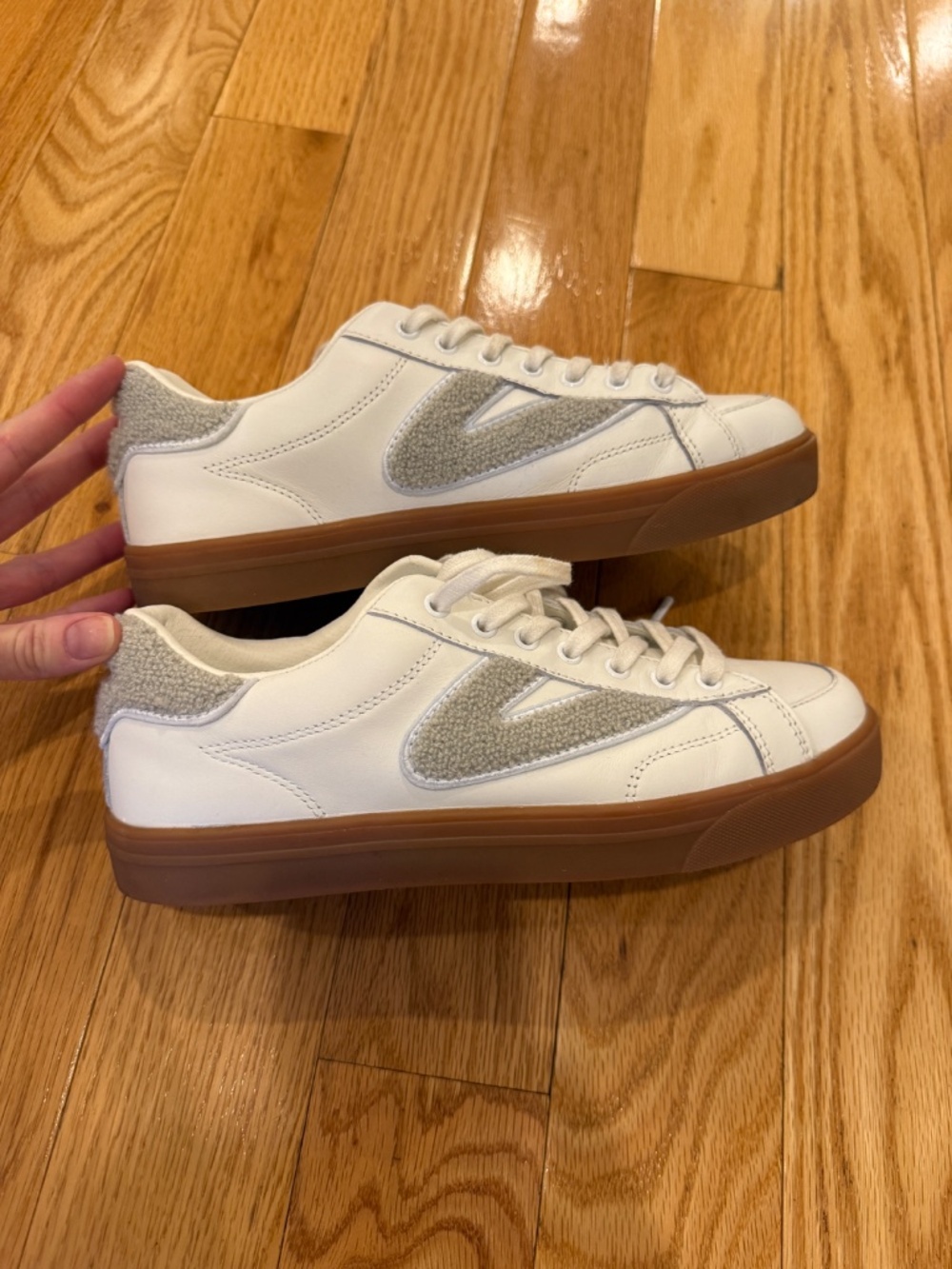 Tretorn Mixed Doubles Sneakers - size 8.5 - Picture 3 of 7